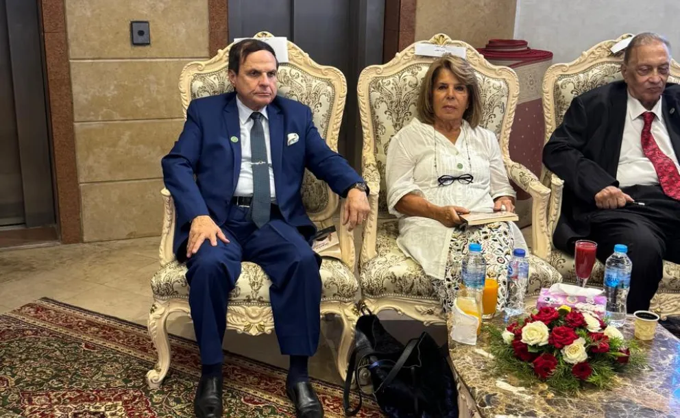 ١